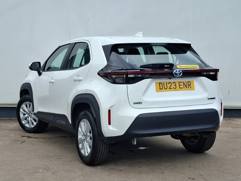 Toyota Yaris Cross 1.5 Hybrid Icon Cvt White #2