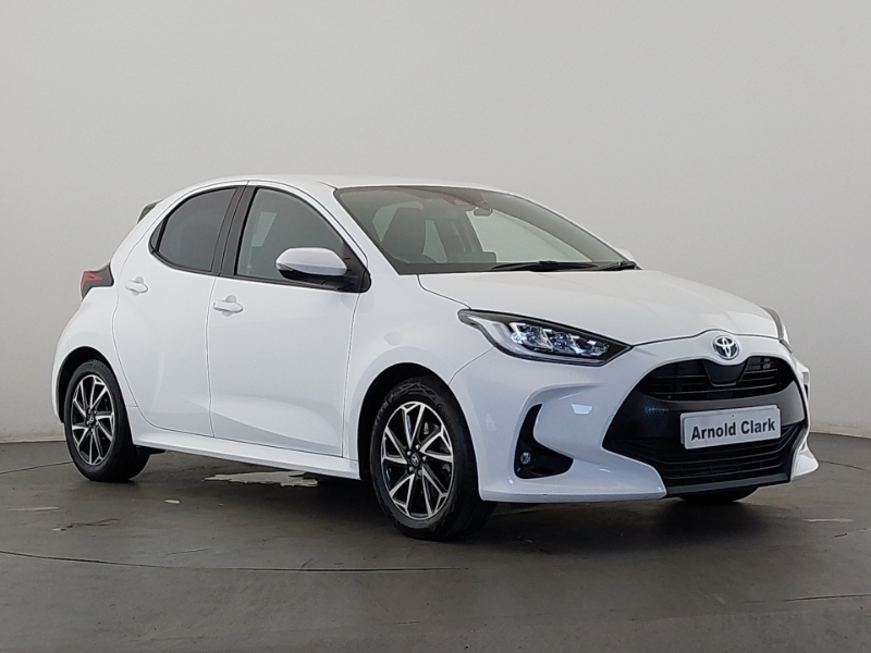 Toyota Yaris 1.5 Hybrid Design Cvt White