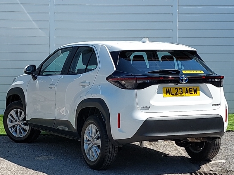 Toyota Yaris Cross 1.5 Hybrid Icon Cvt White #2