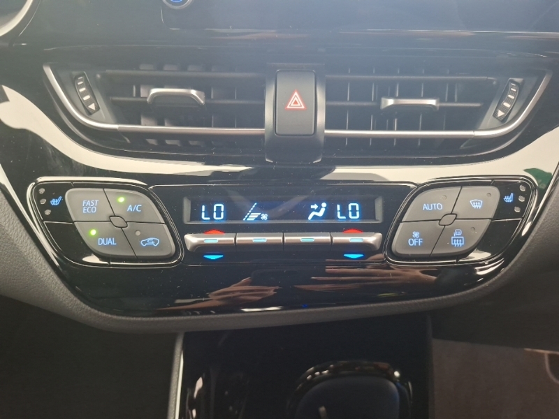 Toyota C-Hr 1.8 Vvt-h Design Cvt Euro 6 Ss Silver #16