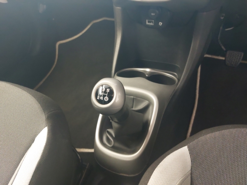 Toyota Aygo Aygo X-play Vvt-i Red #16