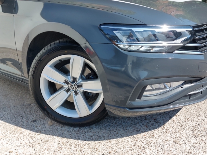 Volkswagen Passat 2.0 Tdi Evo Se Nav Estate Dsg Euro 6 S Black #20