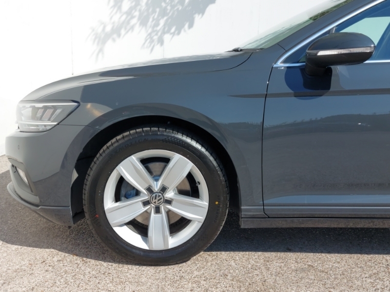 Volkswagen Passat 2.0 Tdi Evo Se Nav Estate Dsg Euro 6 S Black #19