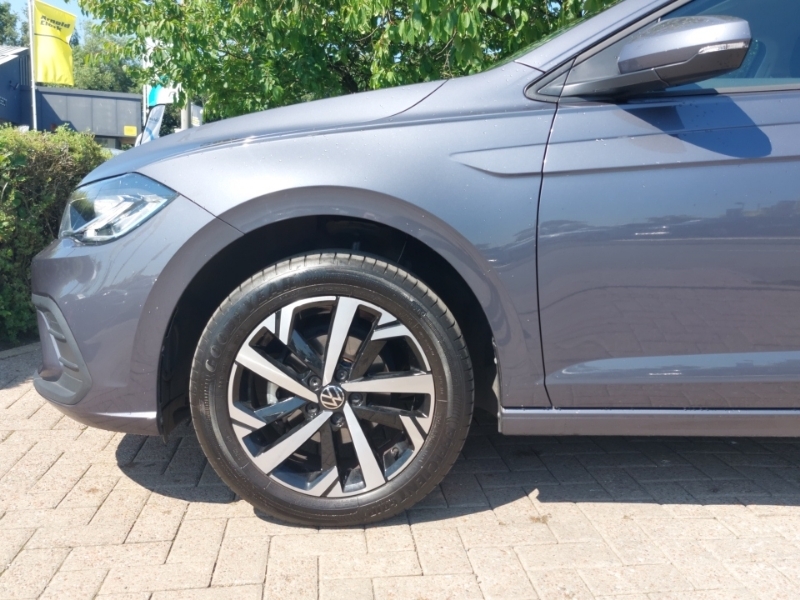 Volkswagen Polo 1.0 Tsi 115 R-line Dsg Pre Reg Limited Sto  #19