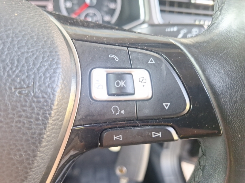 Volkswagen T-Roc Sel 2.0 Tdi 4Motion 150Ps 6-Speed Black #13