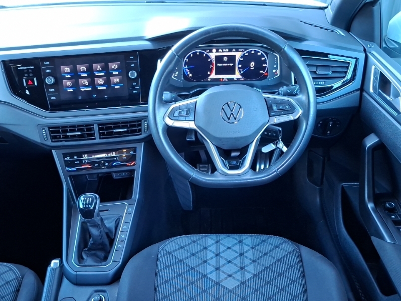 Volkswagen Taigo 1.5 Tsi R-line Suv Dsg Black #8