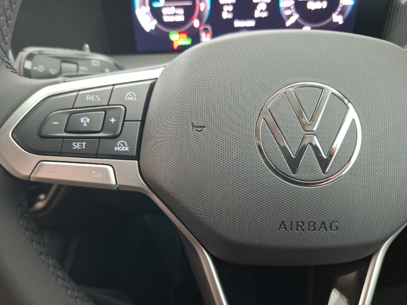 Volkswagen Tayron 1.5 Tsi Ehybrid 19.7Kwh R-line Suv Plug Black #12