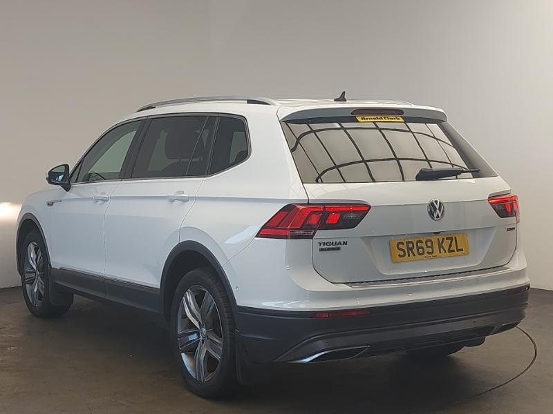 Volkswagen Tiguan Allspace 2.0 Tdi 4Motion Match Dsg White #2