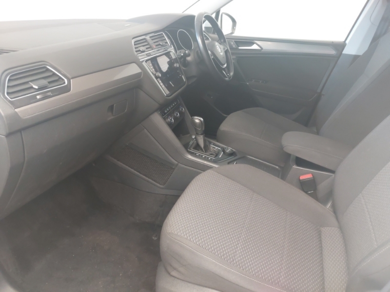 Volkswagen Tiguan Allspace 2.0 Tdi 4Motion Match Dsg White #5