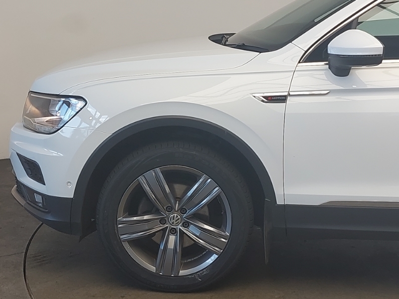 Volkswagen Tiguan Allspace Tiguan Allspace Match Tdi Black #19