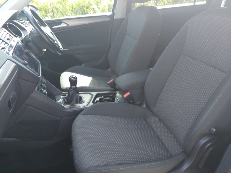 Volkswagen Tiguan Estate Special Edi 1.5 Tsi 150 R-line Edition Black #5