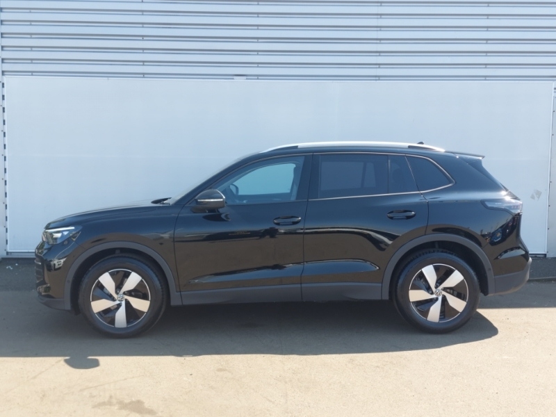 Volkswagen Tiguan 1.5 Etsi Match Dsg Black #4