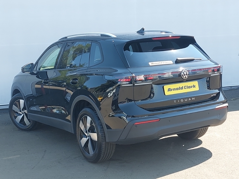 Volkswagen Tiguan 1.5 Etsi Match Dsg Black #2