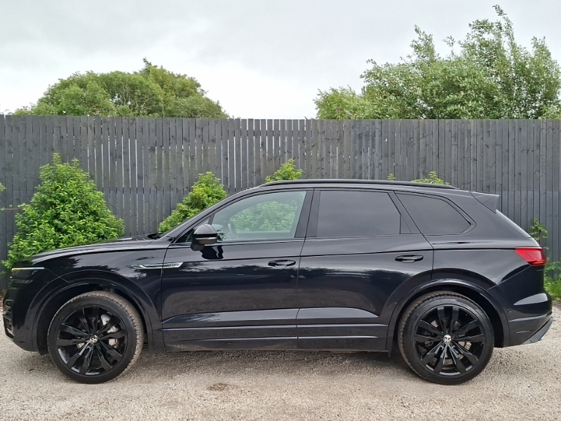 Volkswagen Touareg 3.0 V6 Tdi 4Motion Black Edition Tip Black #4