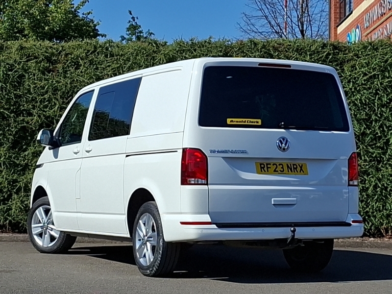Volkswagen Transporter 2.0 Tdi 150 Highline Kombi Van Dsg RF23NRX White #2