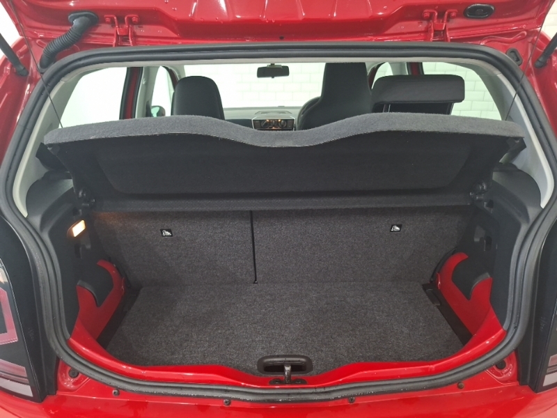 Volkswagen Up Volkswagen Up Move Up 1.0 Ss 60 Ps 5-Speed Manu Red #18