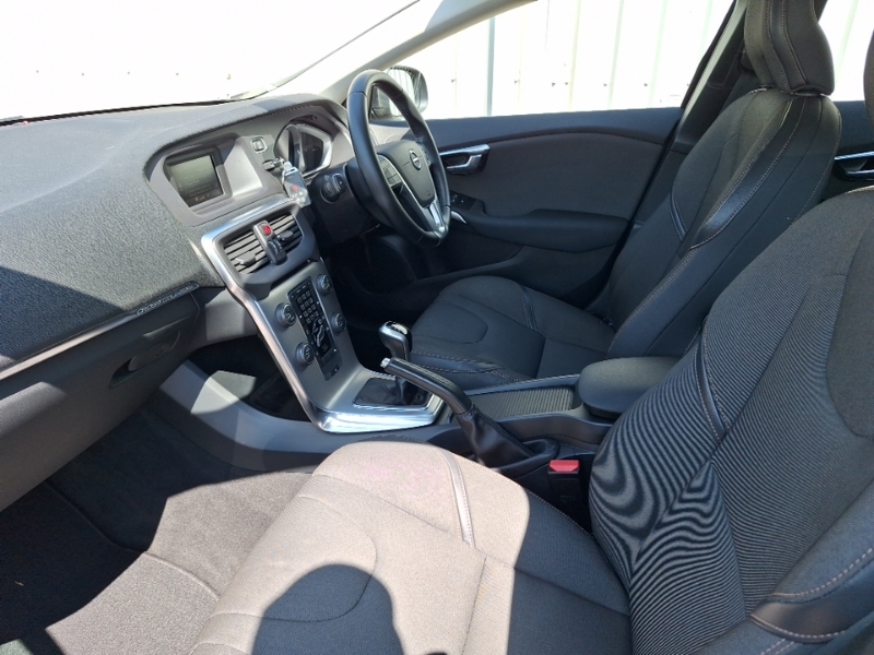 Volvo V40 Cross Country T3 152 Cross Country Black #5