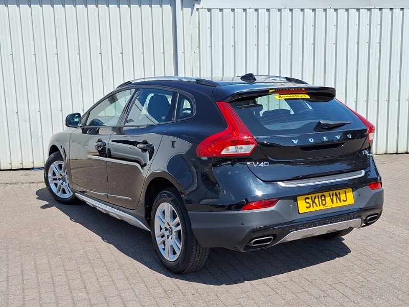 Volvo V40 Cross Country T3 152 Cross Country Black #2
