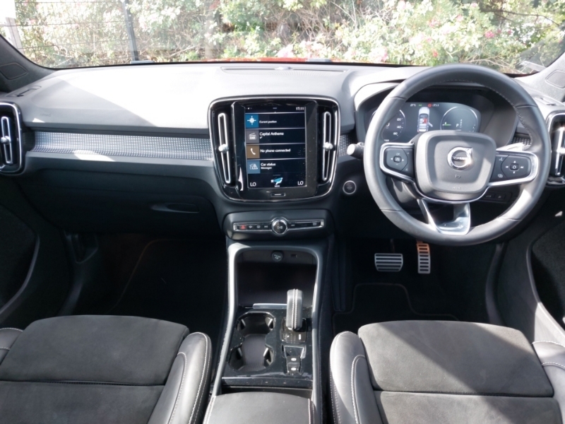 Volvo XC40 1.5 T4 Recharge Phev R Design BK22EHS Red #3