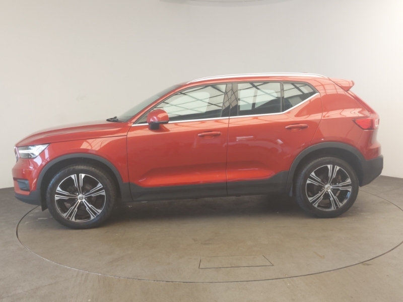 Volvo XC40 1.5 T3 163 Inscription Pro Red #4