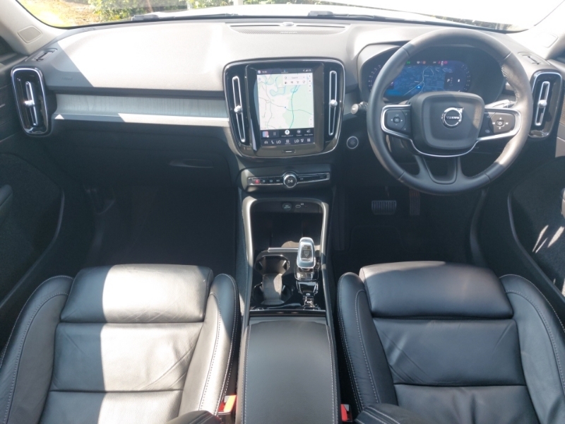Volvo XC40 2.0 B4p Ultimate Dark CJ23AHP Black #3