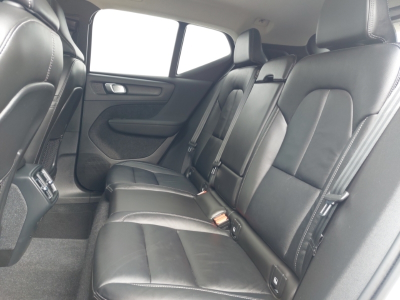 Volvo XC40 2.0 B4p Ultimate Dark CA23OJR Silver #6