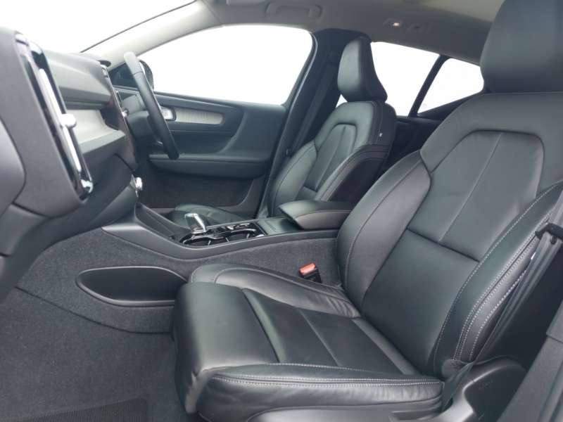 Volvo XC40 2.0 B4p Ultimate Dark CA23OJR Silver #5