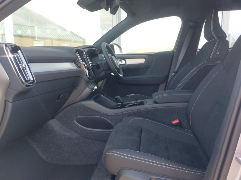 Volvo XC40 2.0 B3p Plus Dark Silver #5