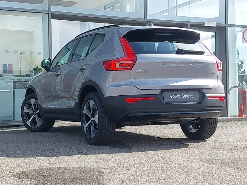 Volvo XC40 2.0 B3p Plus Dark Silver #2