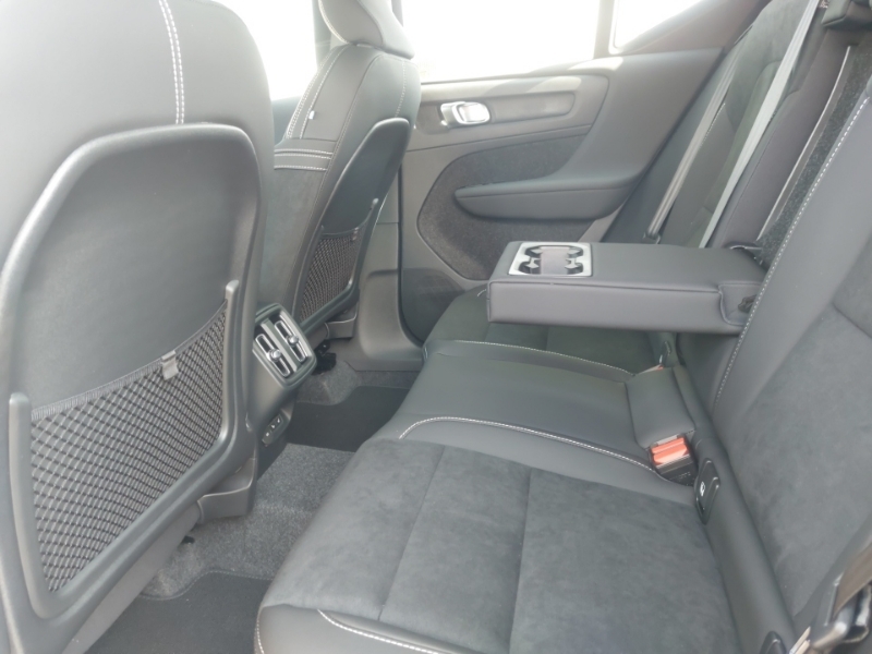 Volvo XC40 2.0 B3p Plus Dark Silver #6