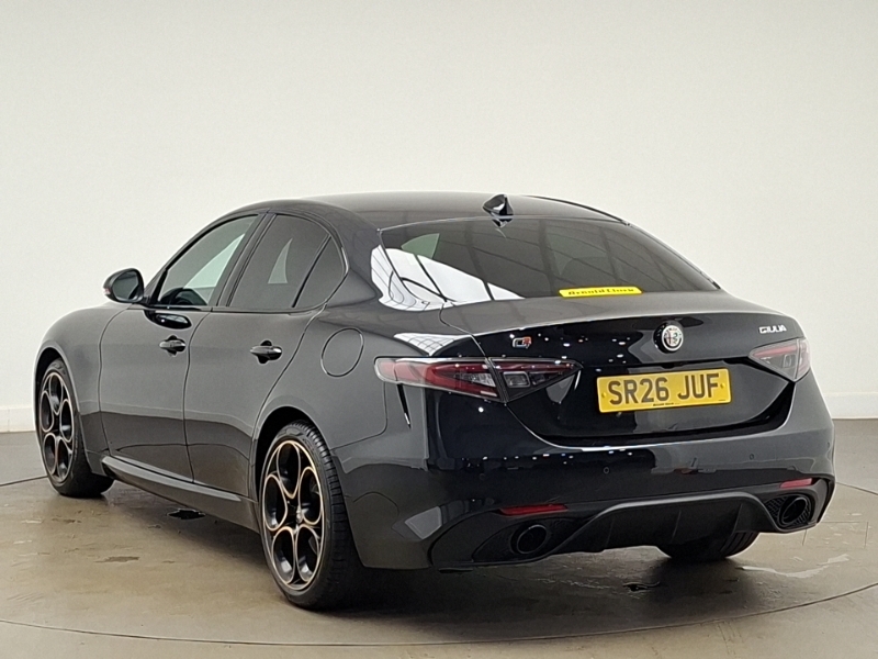 Alfa Romeo Giulia 2.0 Turbo Intensa Black #2