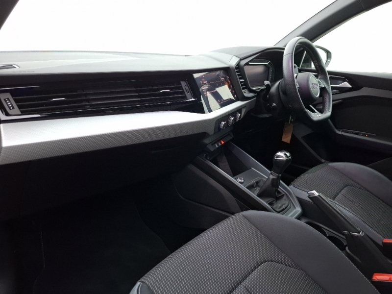 Audi A1 25 Tfsi Black Edition ND23YDO Silver #5