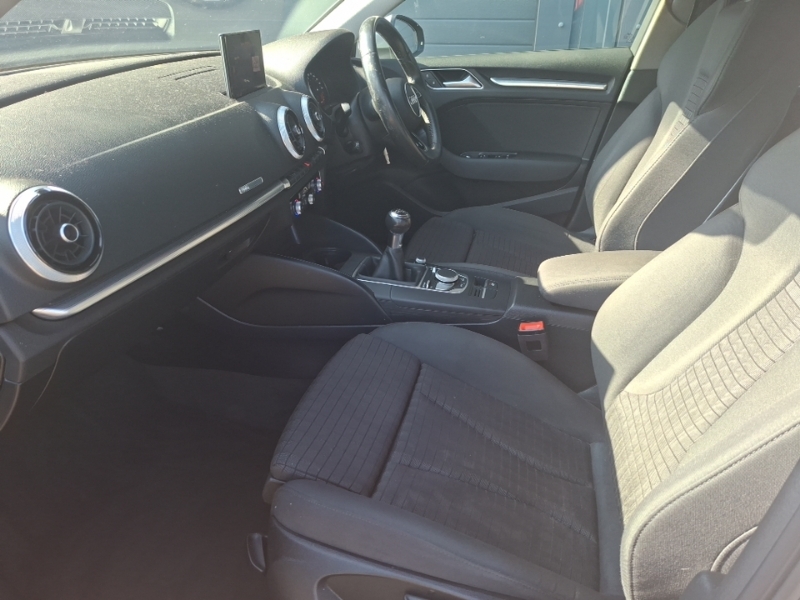 Audi A3 1.0 Tfsi Sport SR67BFV Silver #5
