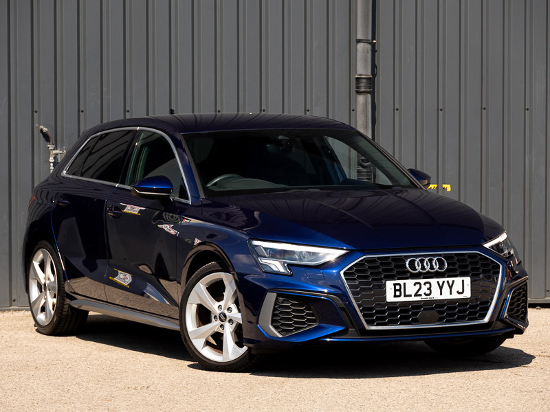 Audi A3 30 Tfsi S Line BL23YYJ Blue