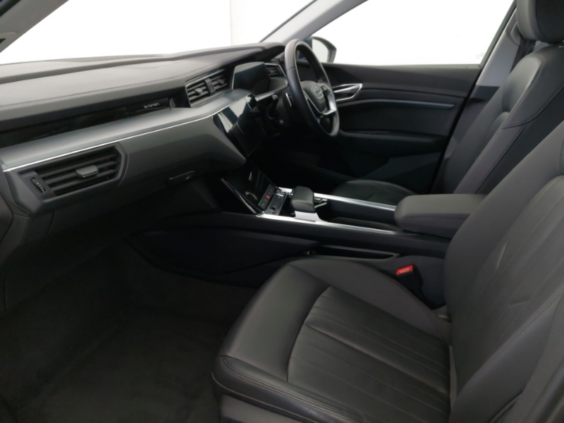 Audi E-tron 230Kw 50 Quattro 71Kwh Technik Blue #5