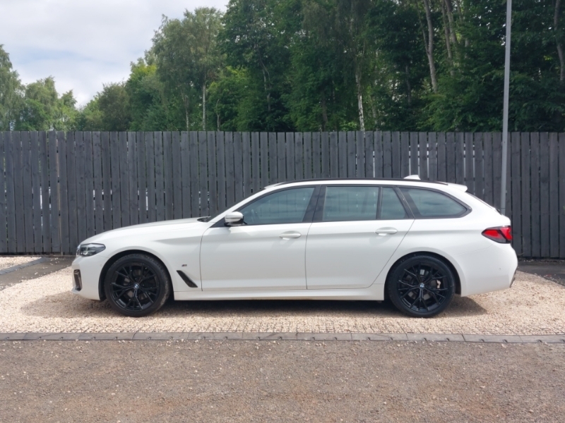 BMW 5 Series 520D Mht M Sport Step SB23LWG White #4