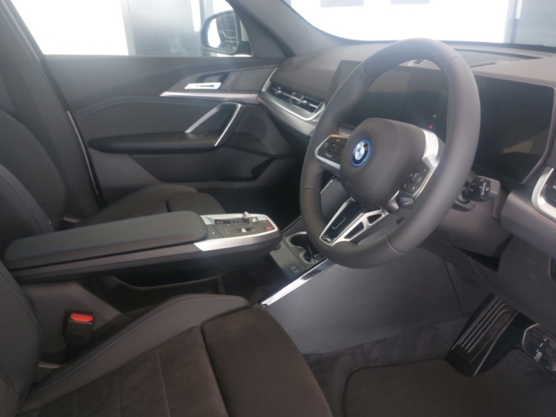 BMW iX1 150Kw Edrive20 M Sport 65Kwh Silver #6
