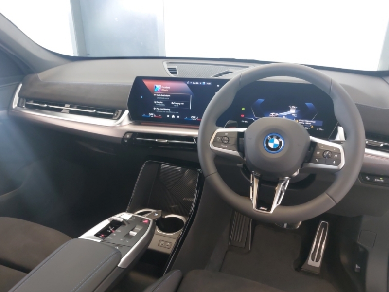 BMW iX1 150Kw Edrive20 M Sport 65Kwh Silver #4