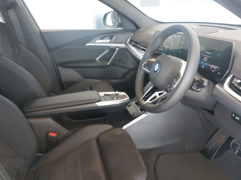 BMW iX2 150Kw Edrive20 M Sport 65Kwh Grey #6