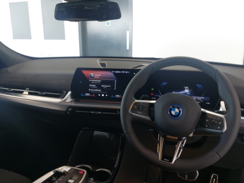 BMW iX2 150Kw Edrive20 M Sport 65Kwh Grey #4