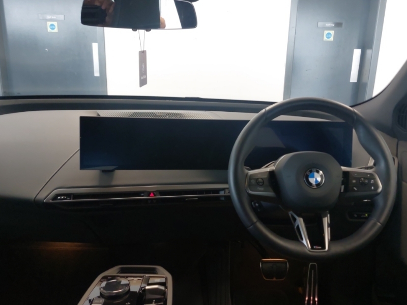 BMW iX 300Kw Xdrive45 M Sport 101Kwh White #4