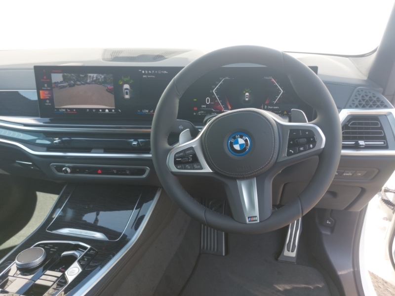 BMW X5 Xdrive50e M Sport  White #5