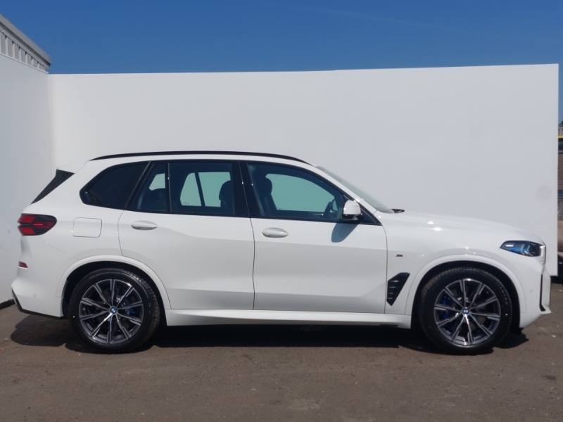 BMW X5 Xdrive50e M Sport  White #3