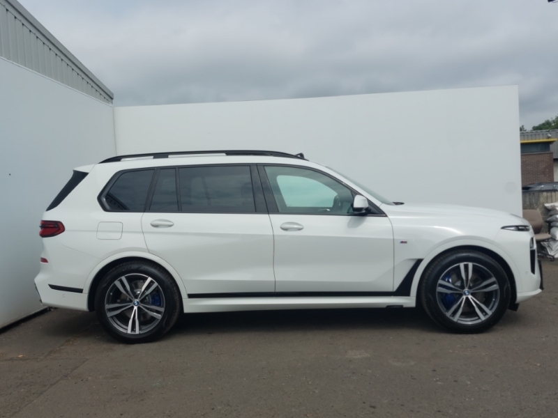 BMW X7 Xdrive40d Mht M Sport Step White #3