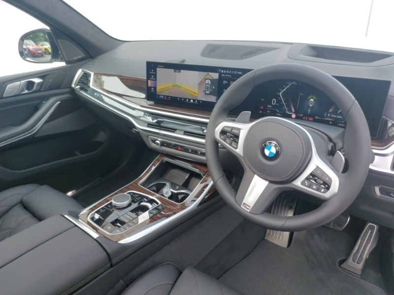 BMW X7 Xdrive40d Mht M Sport Step White #4
