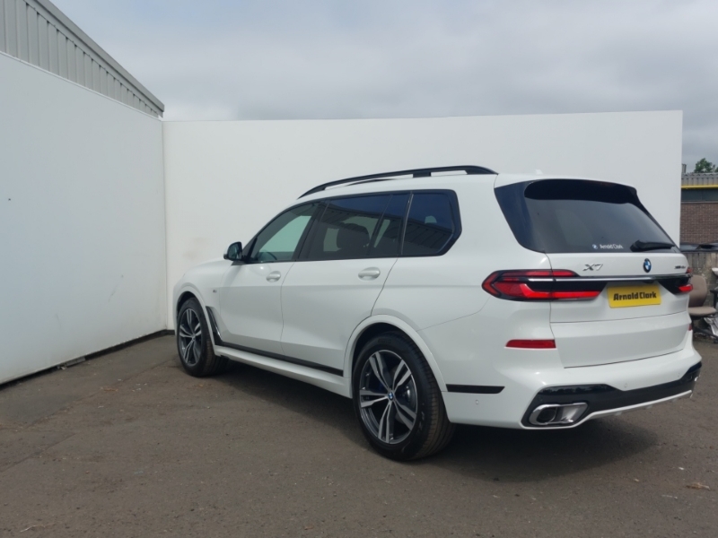 BMW X7 Xdrive40d Mht M Sport Step White #2
