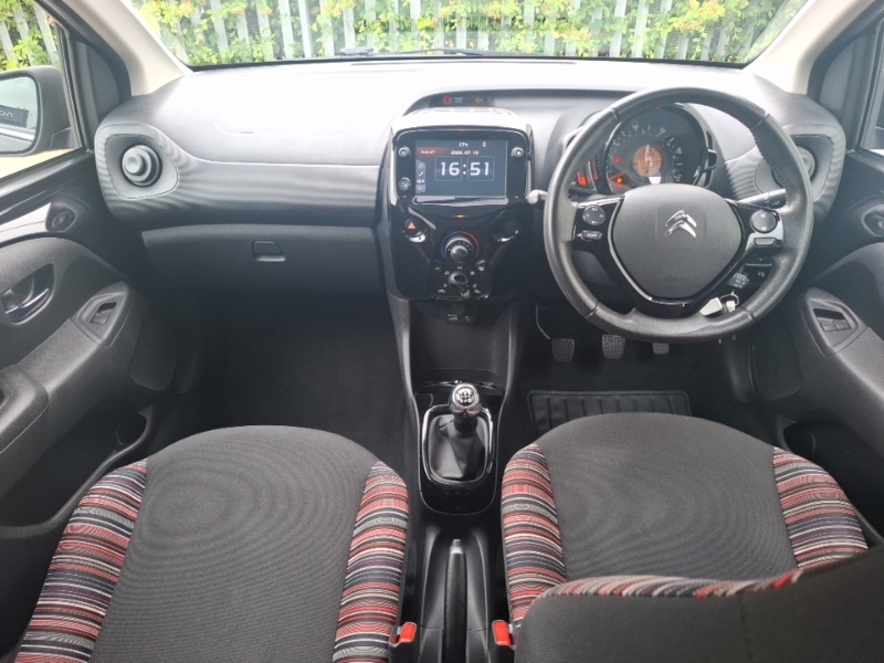 Citroen C1 1.0 Vti 72 Flair Black #3