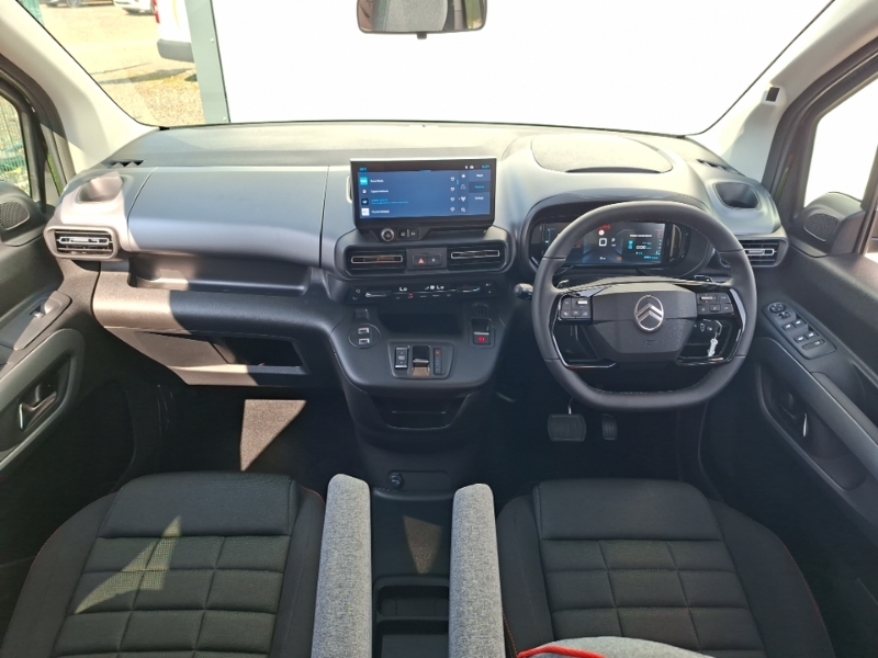 Citroen Berlingo 1.5 D 130 Max M Green #3