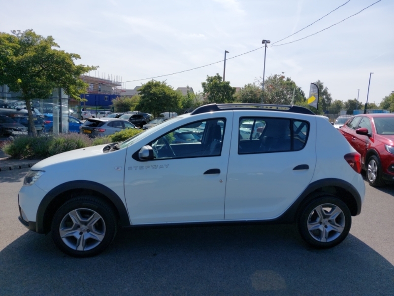 Dacia Sandero Stepway 0.9 Tce Comfort YR20BVB White #4