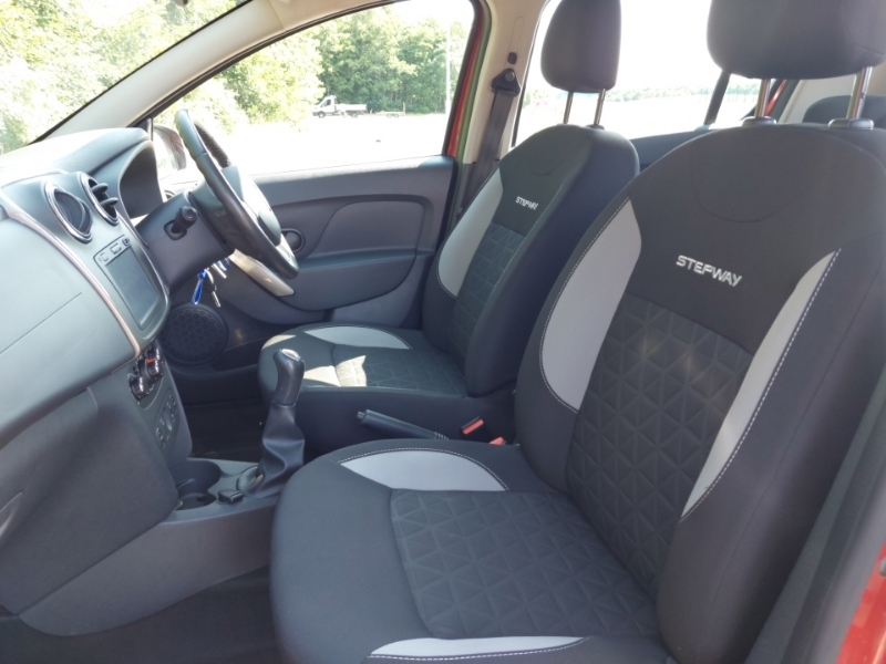 Dacia Sandero Stepway 0.9 Tce Laureate Start Stop Red #5
